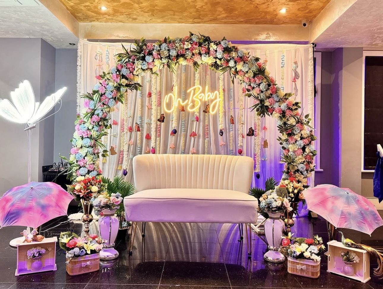 Carlton Lounge Karoga Area Kingsbury